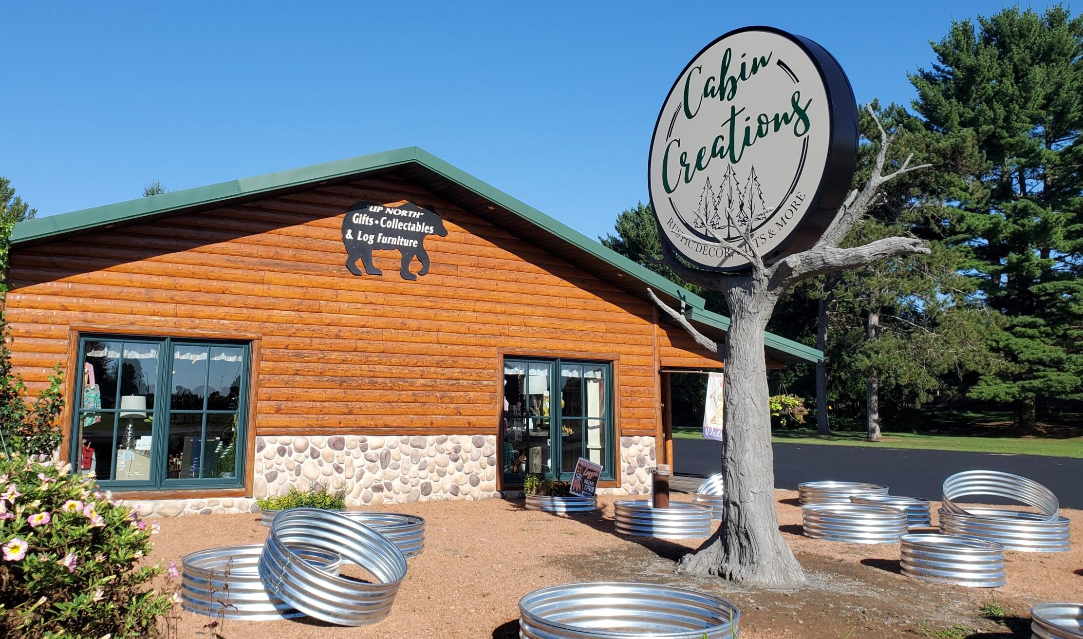 4 Cabin Decor Shops in Northern Wisconsin You Need to Visit – Up